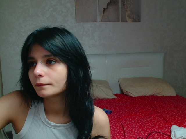 TheSluttyFox online show from July 15, 7:04 pm