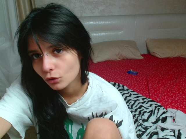TheSluttyFox online show from July 15, 9:16 pm