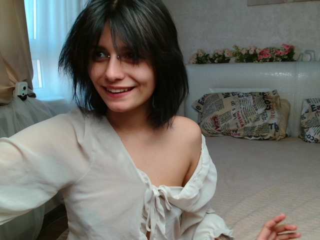 TheSluttyFox online show from August 15, 3:38 pm