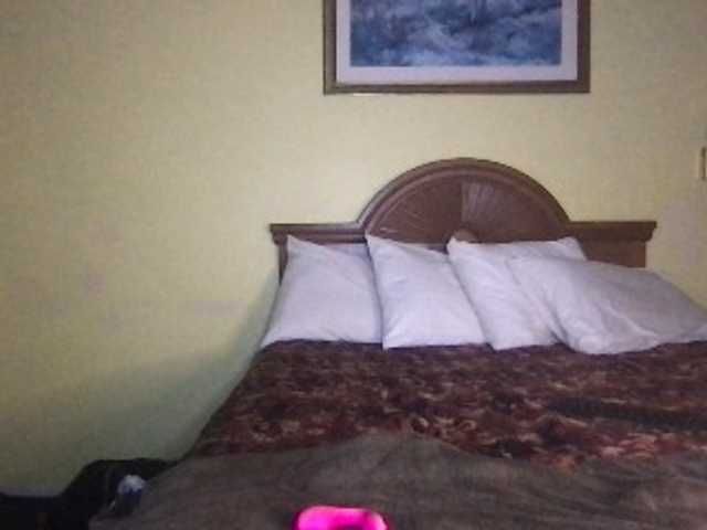 TiffaneyLove online show from August 14, 11:52 pm
