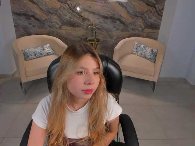 TiffannySins online show from August 27, 5:04 am