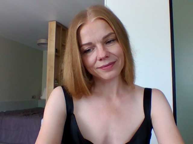 BlondaTina online show from July 19, 9:00 am