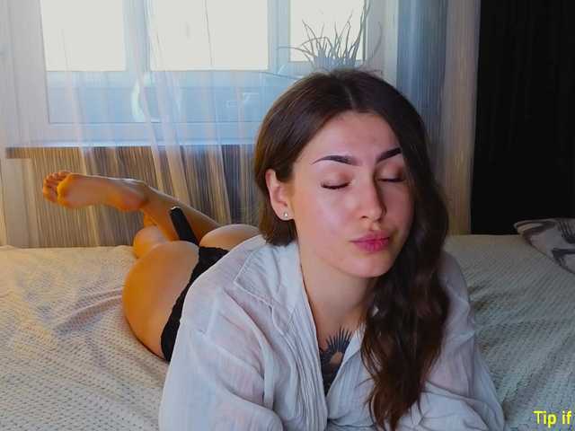 TinyMollys online show from July 31, 12:55 pm