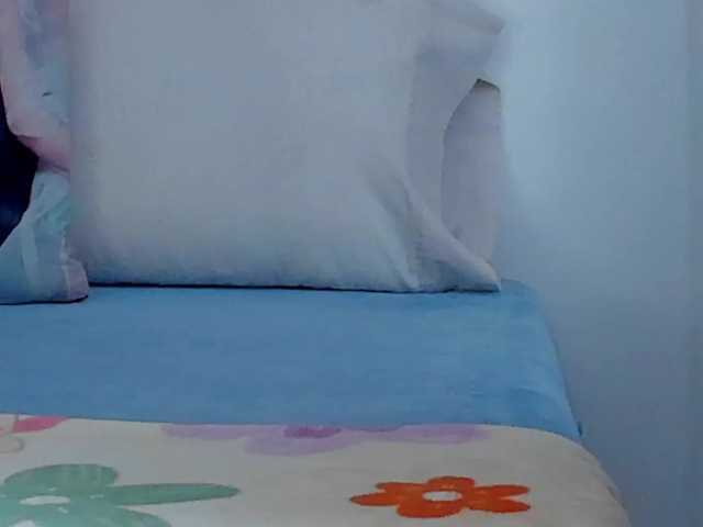 Tinny111 online show from August 9, 6:31 pm