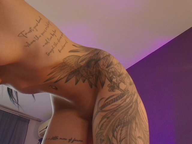 TouchMyTattoo online show from August 8, 11:43 am