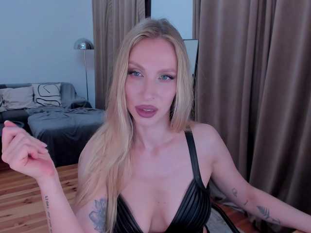 ToxicBlonde online show from July 5, 1:30 am