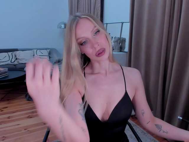 ToxicBlonde online show from July 8, 12:03 am