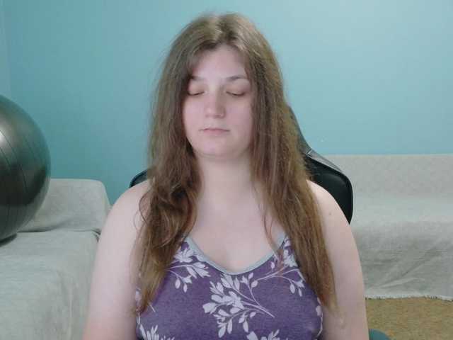 TreeJeanne online show from July 25, 6:06 am