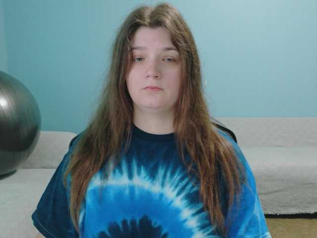 TreeJeanne online show from August 4, 11:24 pm