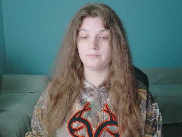 TreeJeanne online show from August 11, 2:19 pm