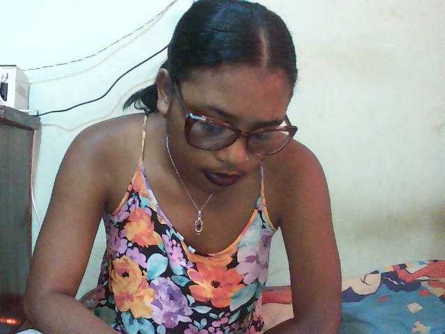 TriciaBella online show from August 15, 6:06 am