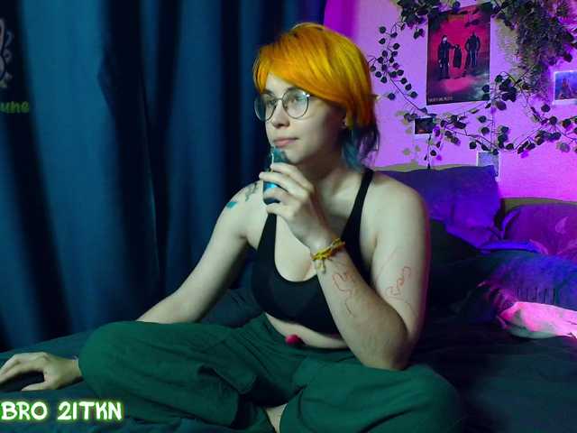 Tricky Kitsune online show from August 9, 7:04 pm