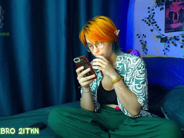 Tricky Kitsune online show from August 10, 4:19 pm