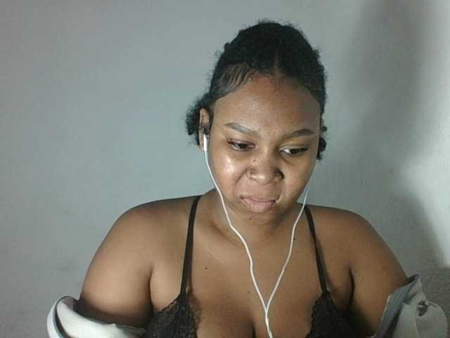 Triida online show from August 9, 2:51 pm