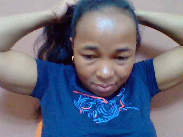 Tryciah1a online show from August 14, 10:41 am
