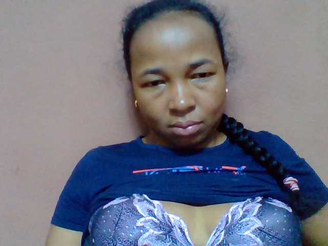 Tryciah1a online show from August 14, 6:11 pm