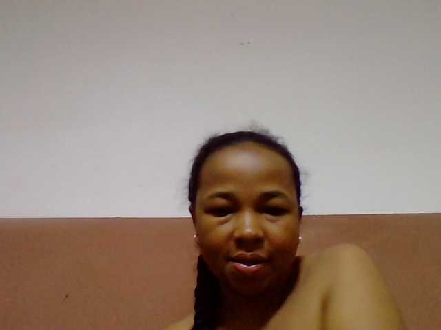 Tryciah1a online show from August 15, 3:54 am
