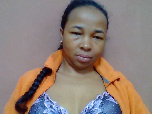 Tryciah1a online show from August 15, 6:06 am