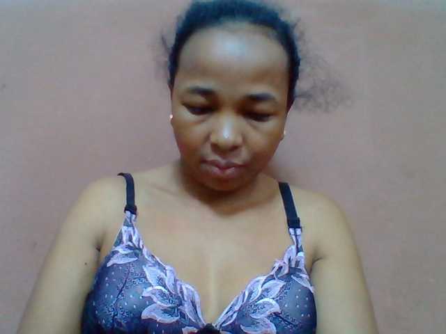 Tryciah1a online show from August 15, 9:02 am