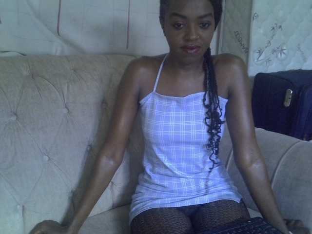 Tyra019a online show from May 7, 7:42 am