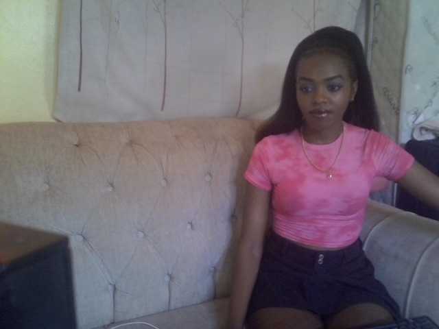 Tyra019a online show from May 26, 12:50 pm