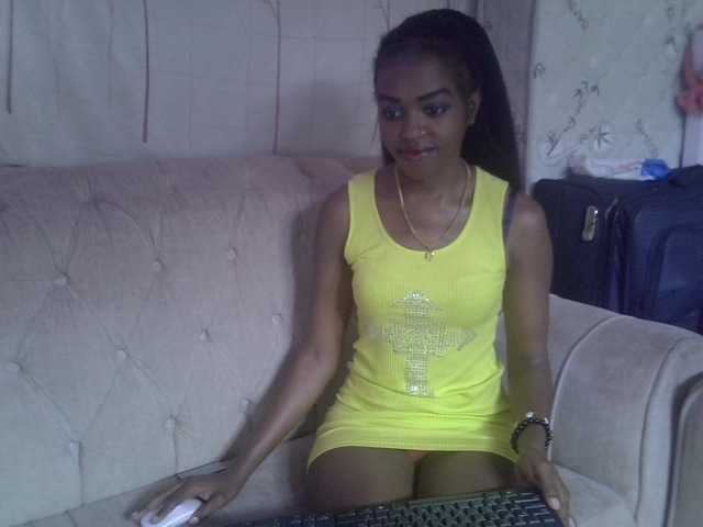 Tyra019a online show from June 2, 12:19 pm