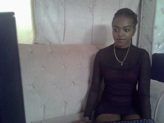 Tyra019a online show from June 9, 8:10 am