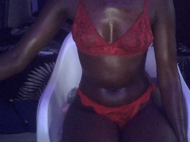 Tyra019a online show from July 29, 7:04 am