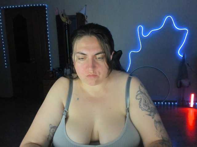 UkraineGirl online show from August 15, 6:23 pm