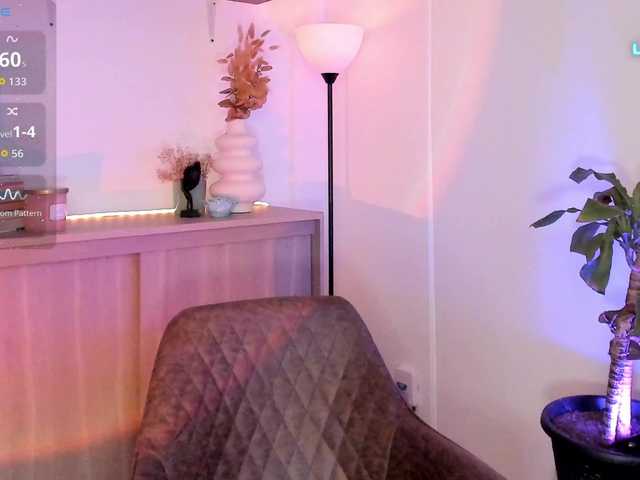 Val-kyrie online show from August 4, 2:52 am