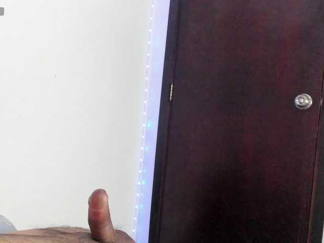 ValeandJuan online show from July 3, 5:53 am