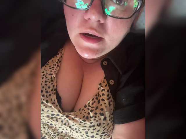 Valentinaweow online show from August 13, 10:40 am