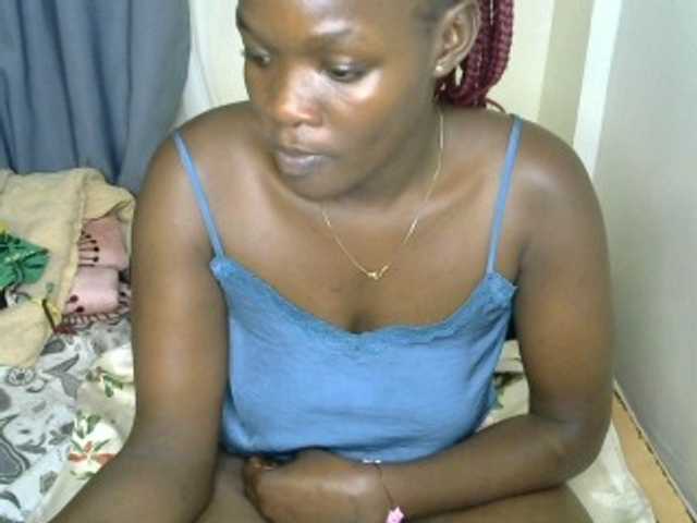 Valentine01 online show from August 9, 3:57 pm