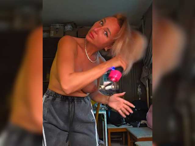 Valeriah online show from August 13, 4:43 pm