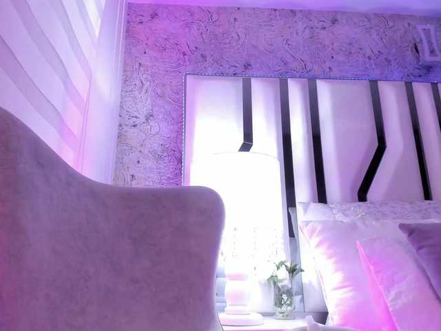 Valeriajade online show from August 11, 7:43 am