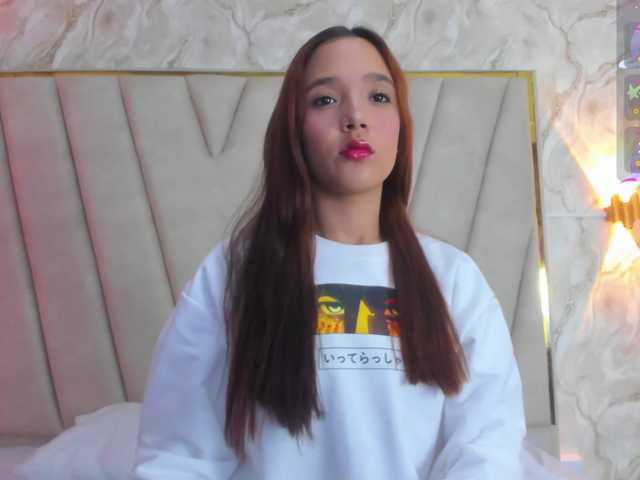 ValerySmith online show from August 8, 9:26 pm