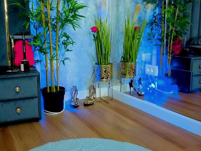 ValeryEvan online show from August 13, 12:35 am