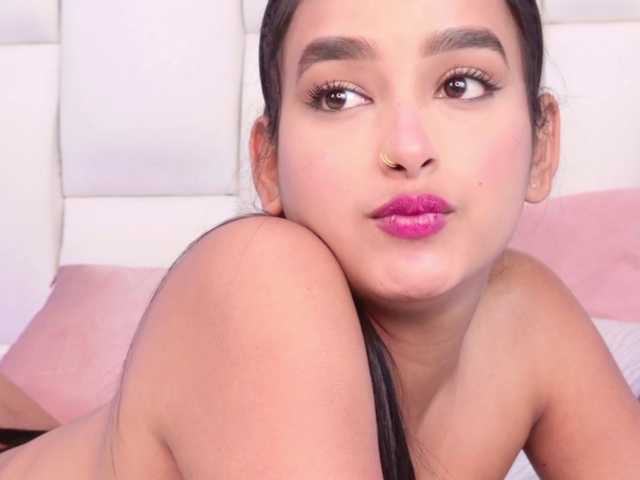 VanesaGuzman online show from August 14, 11:58 am