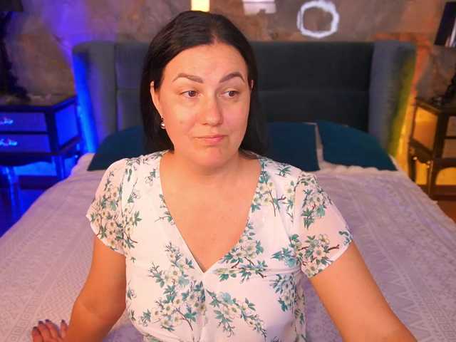VelvetLuck online show from July 25, 8:40 am