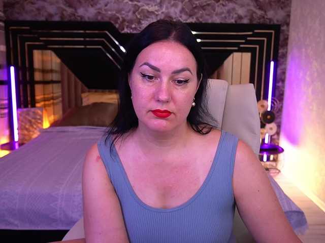 VelvetLuck online show from July 28, 2:01 pm