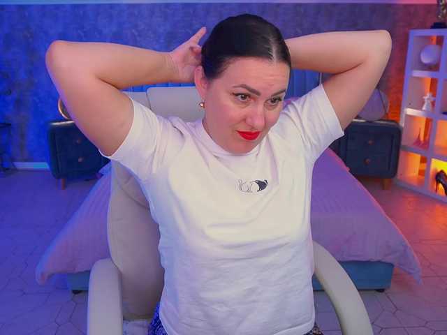 VelvetLuck online show from August 10, 6:26 am
