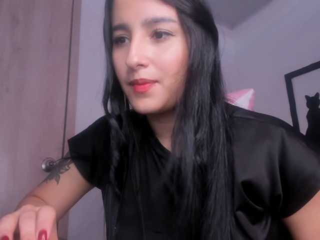 VelvetParis online show from August 4, 5:32 pm