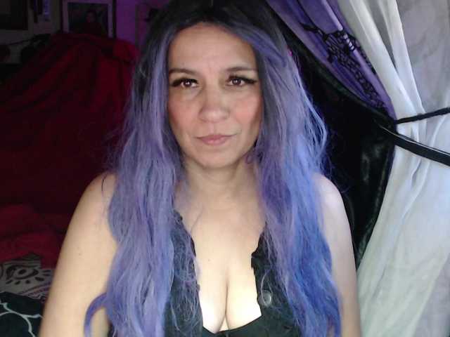 Veronicahotxxx online show from July 28, 9:10 pm