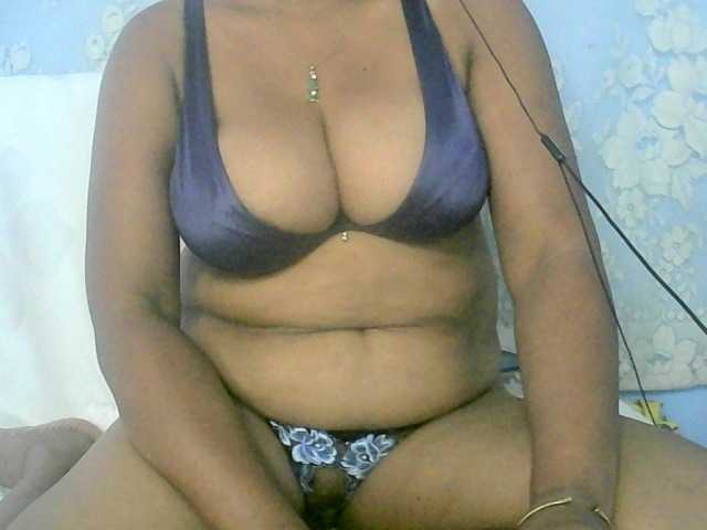 Vicky20a online show from August 3, 7:59 am