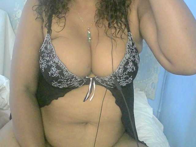 Vicky20a online show from August 12, 7:11 am