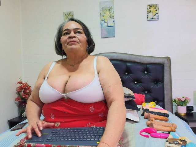 VickyBoobss online show from August 7, 1:49 am