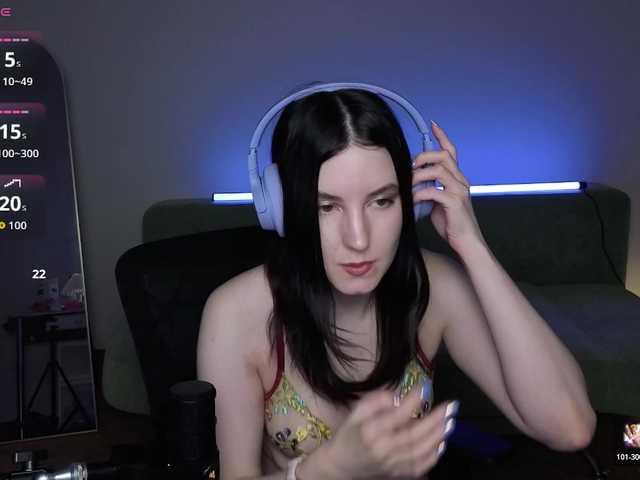 Victoria Winters online show from July 31, 6:02 pm