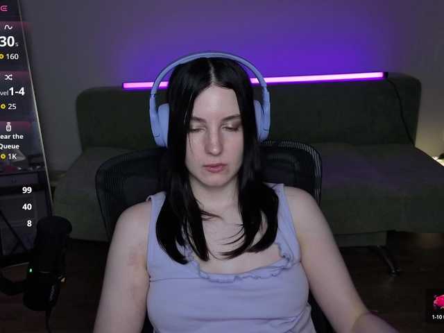 Victoria Winters online show from July 31, 8:14 pm