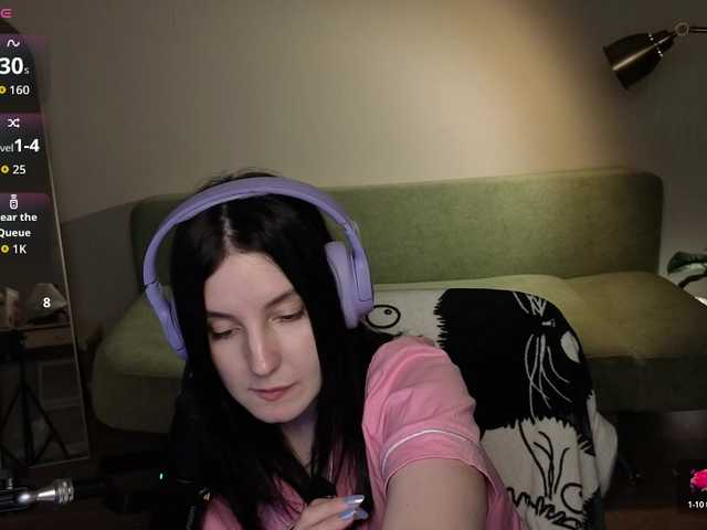 Victoria Winters online show from August 1, 7:09 pm