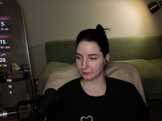 Victoria Winters online show from August 5, 10:52 pm
